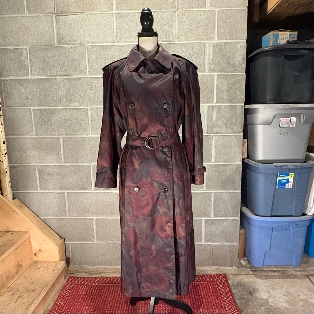Vintage Degrees trench coat. - Picture 3 of 15